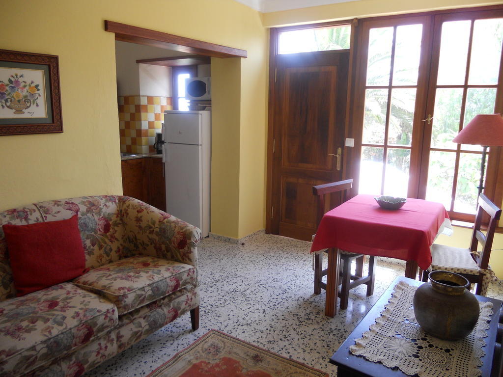 Casa Rural Anton Piche With Pool-Adults Only グラナディージャ・デ・アボナ エクステリア 写真